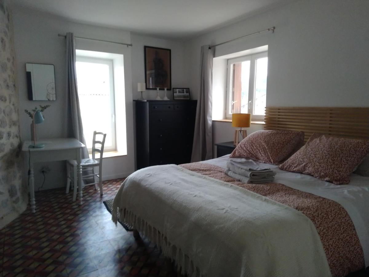 La Tour De L'Ange Hotel Hérépian Екстериор снимка
